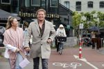Amsterdam 15 mei 2021
Thomas Berge met zijn nieuwe vriendin Elianne Zweipfenning in het centrum van Amsterdam.