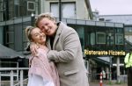 Amsterdam 15 mei 2021
Thomas Berge met zijn nieuwe vriendin Elianne Zweipfenning in het centrum van Amsterdam.