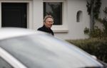 Amsterdam / Huizen 8 april 2021
Tom Egbers en janke Dekker verhuizen van Amsterdam naarHuizen . Een verhuisbedrijf verzorgt de verhuizing van het oude naar nieuwe huis.