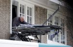 Amsterdam / Huizen 8 april 2021
Tom Egbers en janke Dekker verhuizen van Amsterdam naarHuizen . Een verhuisbedrijf verzorgt de verhuizing van het oude naar nieuwe huis.
