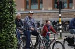 Amsterdam 20 mei 2021
Vincent Croiset met zijn zoon op de fiets in Amsterdam zuid