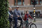 Amsterdam 20 mei 2021
Vincent Croiset met zijn zoon op de fiets in Amsterdam zuid