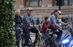Amsterdam 20 mei 2021
Vincent Croiset met zijn zoon op de fiets in Amsterdam zuid