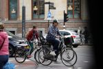 Amsterdam 20 mei 2021
Vincent Croiset met zijn zoon op de fiets in Amsterdam zuid