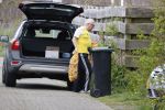 Bergen 19 april 2021
Youp v t Hek en zijn vrouw Debbie Petter wonen een groot gedeelte van het jaar in hun huis in Bergen