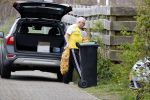 Bergen 19 april 2021
Youp v t Hek en zijn vrouw Debbie Petter wonen een groot gedeelte van het jaar in hun huis in Bergen