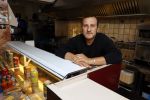 Sint Willebrord 7 mei 2021
Yousef Barakat in zijn snackbar.