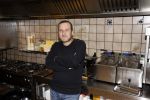 Sint Willebrord 7 mei 2021
Yousef Barakat in zijn snackbar.