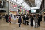 Amstelveen 27 mei 2021
Opening Yoyo tea bar van Rachel Hazes in winkelcentrum Amstelveen.
Andre Hazes zijn vriendinSarah v Soelen en haar ouders zijn ook aanwezig.