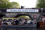 Amsterdam 5 mei 2022
5 mei concert op de amstel bij Carre met oa aanwezig Koning Willem Alexander en Koningin Maxima .