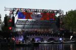 Amsterdam 5 mei 2022
5 mei concert op de amstel bij Carre met oa aanwezig Koning Willem Alexander en Koningin Maxima .