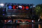 Amsterdam 5 mei 2022
5 mei concert op de amstel bij Carre met oa aanwezig Koning Willem Alexander en Koningin Maxima .