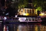 Amsterdam 5 mei 2022
5 mei concert op de amstel bij Carre met oa aanwezig Koning Willem Alexander en Koningin Maxima .