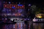 Amsterdam 5 mei 2022
5 mei concert op de amstel bij Carre met oa aanwezig Koning Willem Alexander en Koningin Maxima .