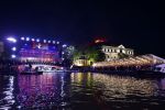 Amsterdam 5 mei 2022
5 mei concert op de amstel bij Carre met oa aanwezig Koning Willem Alexander en Koningin Maxima .