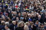 Amsterdam 4 m2i 2022
Dodenherdenking op de dam . Aanwezig oa Koning Willem Alexander Koningin Maxima Mark Rutte en burgemeester Femke Halsema .