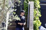 Mijdrecht 11 mei 2022
Andre Hazes vertrekt vanaf het huis van zijn moeder Rachel om te gaan sporten .