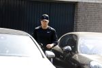 Mijdrecht 11 mei 2022
Andre Hazes vertrekt vanaf het huis van zijn moeder Rachel om te gaan sporten .