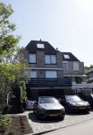 Mijdrecht 11 mei 2022
Andre Hazes vertrekt vanaf het huis van zijn moeder Rachel om te gaan sporten .