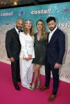 Amsterdam 20 april 2022
Premiere Costa in Tuschinski. Castleden oa , Katja Schuurman Abbey Hoes Soy Kroon Stephanie v Eer Oscar Aerts Sinan Eroglu Roeland Fernhout Tina de Bruin en Lisa Zweerman . De regisseur is Jon Karhaus en Diederik Jekel heeft het script geschreven. Jon en Carolien Spoor