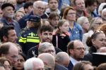 Amsterdam 4 m2i 2022
Dodenherdenking op de dam . Aanwezig oa Koning Willem Alexander Koningin Maxima Mark Rutte en burgemeester Femke Halsema . Duncan Laurence