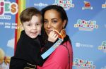 Amsterdam 1 mei 2022
Premiere 2 kleine kleutertjes bedacht door Jan Smit .
Dyantha Brooks met zoon en met een vriendin