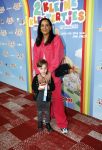 Amsterdam 1 mei 2022
Premiere 2 kleine kleutertjes bedacht door Jan Smit .
Dyantha Brooks met zoon en met een vriendin