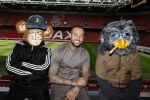 Amsterdam 6 mei 2022
Dave Roelvink met Feevie en DJ Uil in Johan Cruijff arena . dave is verbonden aan FEEV . Feev gaat de wereld van Tickets Hotels en vliegtickets veranderen en het socialer maken . Het leven moet een feestje zijn .