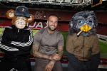 Amsterdam 6 mei 2022
Dave Roelvink met Feevie en DJ Uil in Johan Cruijff arena . dave is verbonden aan FEEV . Feev gaat de wereld van Tickets Hotels en vliegtickets veranderen en het socialer maken . Het leven moet een feestje zijn .