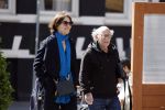 Amsterdam 9 mei 2022
Frans Weisz en zijn vrouw Regina Weisz wandelend door Amsterdam zuid