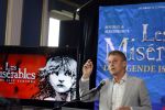 Amsterdam 19 april 2022
Castpresentatie van Les Miserables met oa Sem Gerritsma, Channah Hewitt Mark Roy Luykx Ellen Pieters Milan van Waardenburg Freek Bartels Vajen van den Bosch Producenten Hans Cornelissen en Ruud de Graaf in Koninklijk Theater Carre.