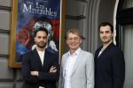 Amsterdam 19 april 2022
Castpresentatie van Les Miserables met oa Sem Gerritsma, Channah Hewitt Mark Roy Luykx Ellen Pieters Milan van Waardenburg Freek Bartels Vajen van den Bosch Producenten Hans Cornelissen en Ruud de Graaf in Koninklijk Theater Carre.