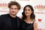 Amsterdam 10 mei 2022
Premiere Foodies in Tuschinski met oa Ilse warringa Holly Brood Sanne Langelaar Sanne Vogel Sinan Eroglu Quiah Shilue Roue Verveer en Johanna Hagen. Holly en Soy Kroon