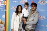Amsterdam 1 mei 2022
Premiere 2 kleine kleutertjes bedacht door Jan Smit . 
Jan Dulles met zijn vrouw Caroline Mol en hun zoon
