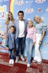 Amsterdam 1 mei 2022
Premiere 2 kleine kleutertjes bedacht door Jan Smit . Jan kwam met zijn vrouw Liza en kinderen Fem Emma en zoon Senn
