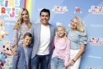Amsterdam 1 mei 2022
Premiere 2 kleine kleutertjes bedacht door Jan Smit . Jan kwam met zijn vrouw Liza en kinderen Fem Emma en zoon Senn