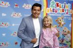 Amsterdam 1 mei 2022
Premiere 2 kleine kleutertjes bedacht door Jan Smit . Jan kwam met zijn vrouw Liza en kinderen Fem Emma en zoon Senn