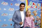 Amsterdam 1 mei 2022
Premiere 2 kleine kleutertjes bedacht door Jan Smit . Jan kwam met zijn vrouw Liza en kinderen Fem Emma en zoon Senn