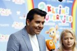 Amsterdam 1 mei 2022
Premiere 2 kleine kleutertjes bedacht door Jan Smit . Jan kwam met zijn vrouw Liza en kinderen Fem Emma en zoon Senn