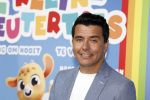 Amsterdam 1 mei 2022
Premiere 2 kleine kleutertjes bedacht door Jan Smit . Jan kwam met zijn vrouw Liza en kinderen Fem Emma en zoon Senn