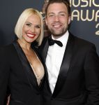Rotterdam 28 april 2022
Musicalawards gala in Ahoy Rotterdam.
Jelle de Jong met partner
