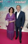 Amsterdam 20 april 2022
Premiere Costa in Tuschinski. Castleden oa , Katja Schuurman Abbey Hoes Soy Kroon Stephanie v Eer Oscar Aerts Sinan Eroglu Roeland Fernhout Tina de Bruin en Lisa Zweerman . De regisseur is Jon Karhaus en Diederik Jekel heeft het script geschreven. Katja Schuurman haar ouders