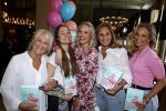 Amsterdam 20 april 2022
Boekpresentatie van Kimberley Klaver bij Dutchess.
Kimberley met haar zussen Melody en Stephanie en haar moeder Patricia Klaver