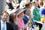 Maastricht 27 april 2022
Koningsdag wordt dit jaar in Maastricht gevierd . Aanwezig Koning Willem Alexander Koningin Maxima Prinses Amalia Prinses Alexia Prinses Ariane Prins Constantijn Prinses Laurentien Prins Maurits Prinses Marilene Prins Bernhard Prinses Annette Prins Floris Prinses Aimee Prins Pieter Christiaan en Prinses Annette.