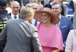 Maastricht 27 april 2022
Koningsdag wordt dit jaar in Maastricht gevierd . Aanwezig Koning Willem Alexander Koningin Maxima Prinses Amalia Prinses Alexia Prinses Ariane Prins Constantijn Prinses Laurentien Prins Maurits Prinses Marilene Prins Bernhard Prinses Annette Prins Floris Prinses Aimee Prins Pieter Christiaan en Prinses Annette.