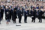 Amsterdam 4 m2i 2022
Dodenherdenking op de dam . Aanwezig oa Koning Willem Alexander Koningin Maxima Mark Rutte en burgemeester Femke Halsema .