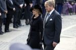 Amsterdam 4 m2i 2022
Dodenherdenking op de dam . Aanwezig oa Koning Willem Alexander Koningin Maxima Mark Rutte en burgemeester Femke Halsema .