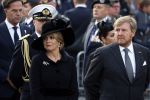 Amsterdam 4 m2i 2022
Dodenherdenking op de dam . Aanwezig oa Koning Willem Alexander Koningin Maxima Mark Rutte en burgemeester Femke Halsema .