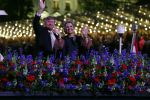 Amsterdam 5 mei 2022
5 mei concert op de amstel bij Carre met oa aanwezig Koning Willem Alexander en Koningin Maxima .
