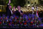 Amsterdam 5 mei 2022
5 mei concert op de amstel bij Carre met oa aanwezig Koning Willem Alexander en Koningin Maxima .